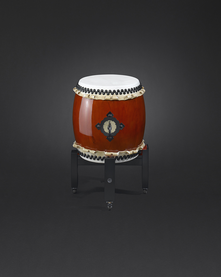 Miya-Daiko small hq �33cm (499�) with flat-stand high (160�)