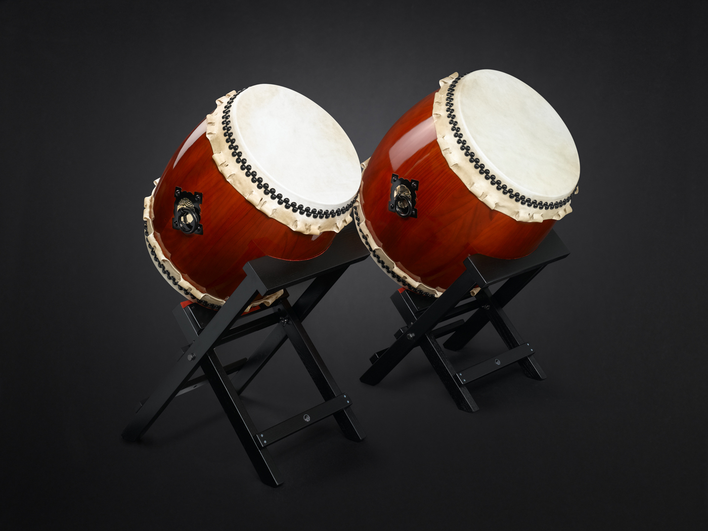 Miya-Daiko high-quality (850�/999�) with slant-stands for �42cm & �48cm (260�)
